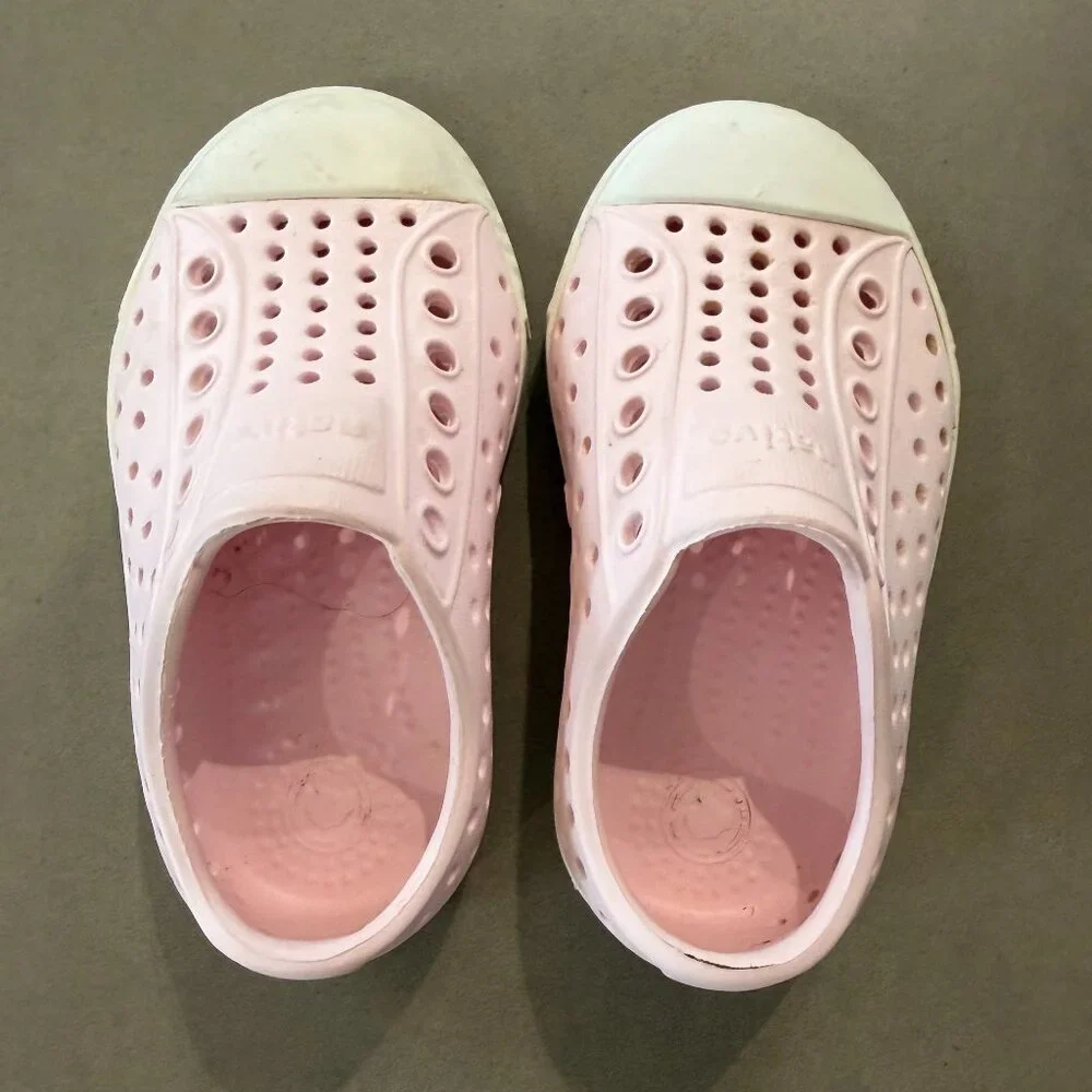 Native Kids Shoes Pink and White Slip-On Sneakers